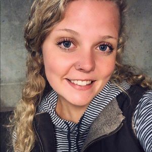 Meet your Posher, Lizzie